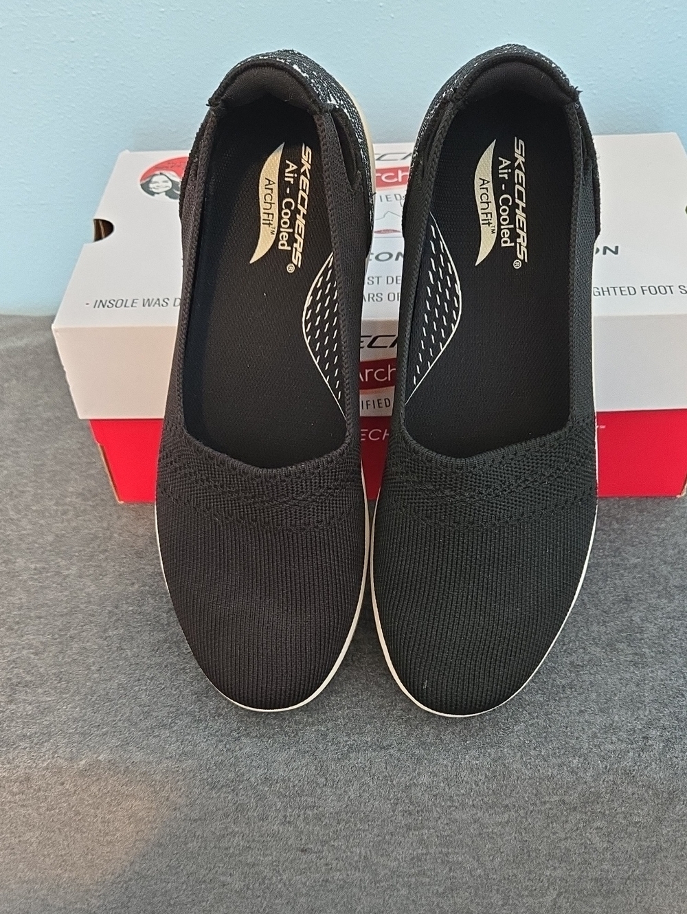 Skechers Jasper Archfit Size 7, Used.